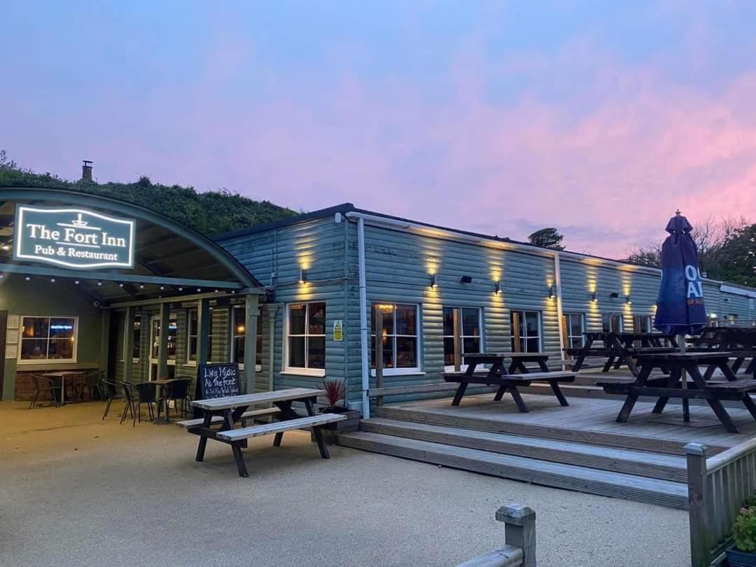 Sunset Sea View Chalet With Hot Tub Torpoint Exterior foto